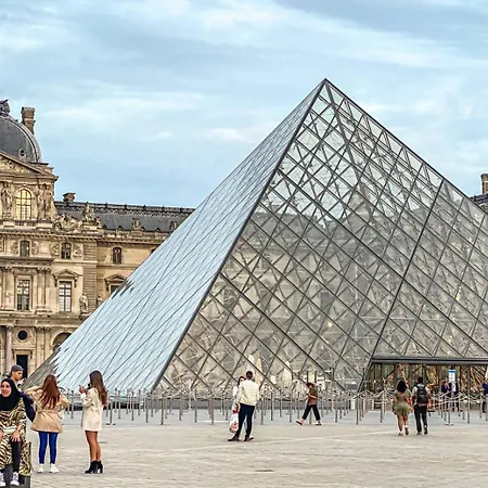 Bluestay 57 - à Parigi